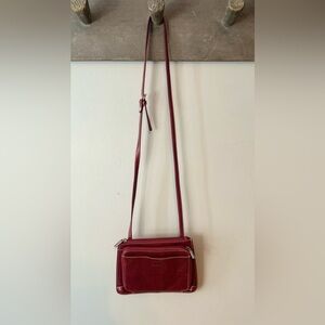 La Diva ultra flat crossbody